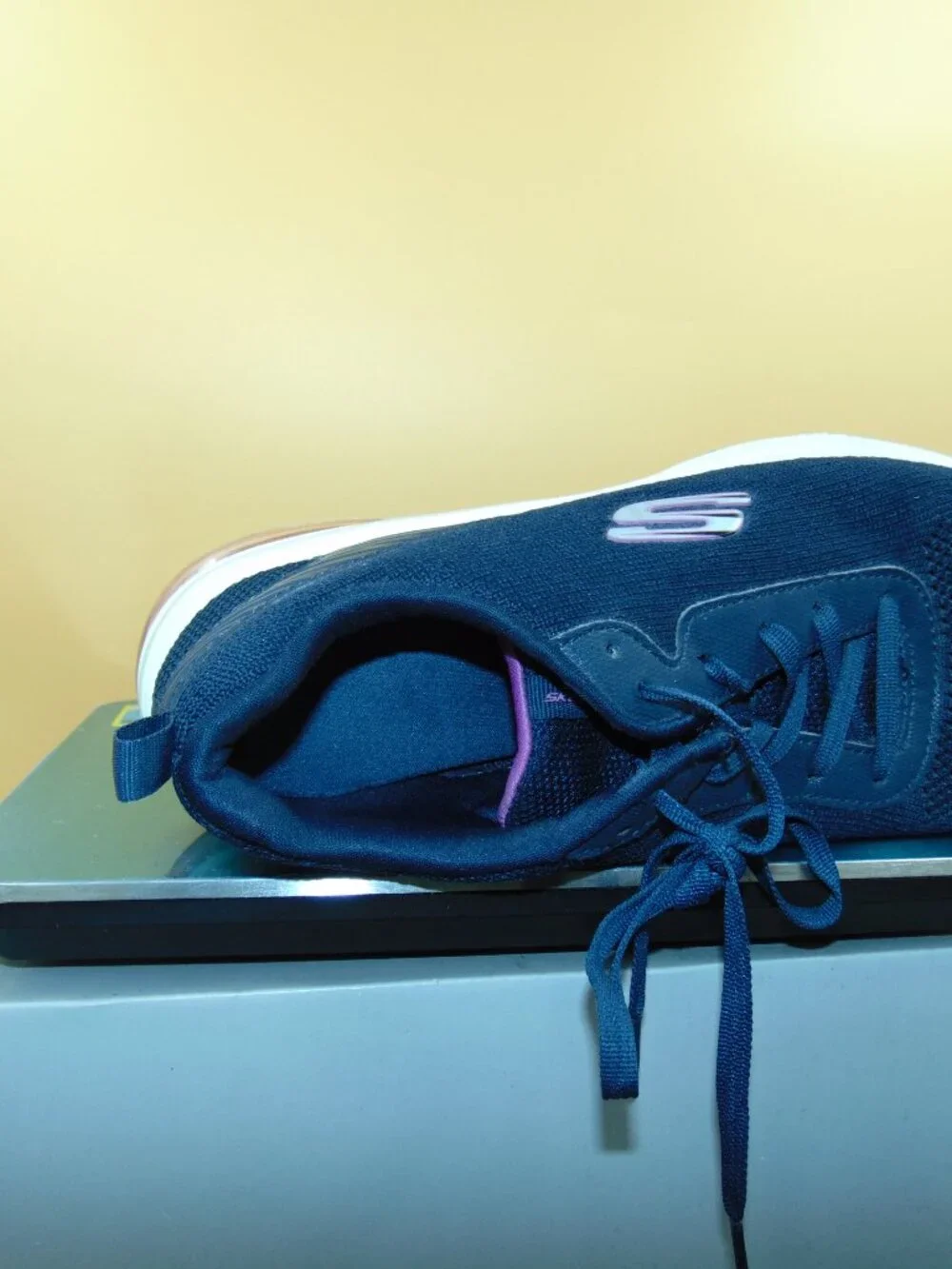 Skechers Skech-Air Dynamight Womens 9 Navy Blue Air Cushion Sneakers 12564
